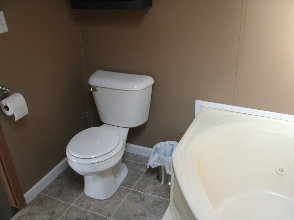 5729 South Crawford Road Mount Pleasant, MI 48858 - Photo 20 of 28 1815837-19.JPG