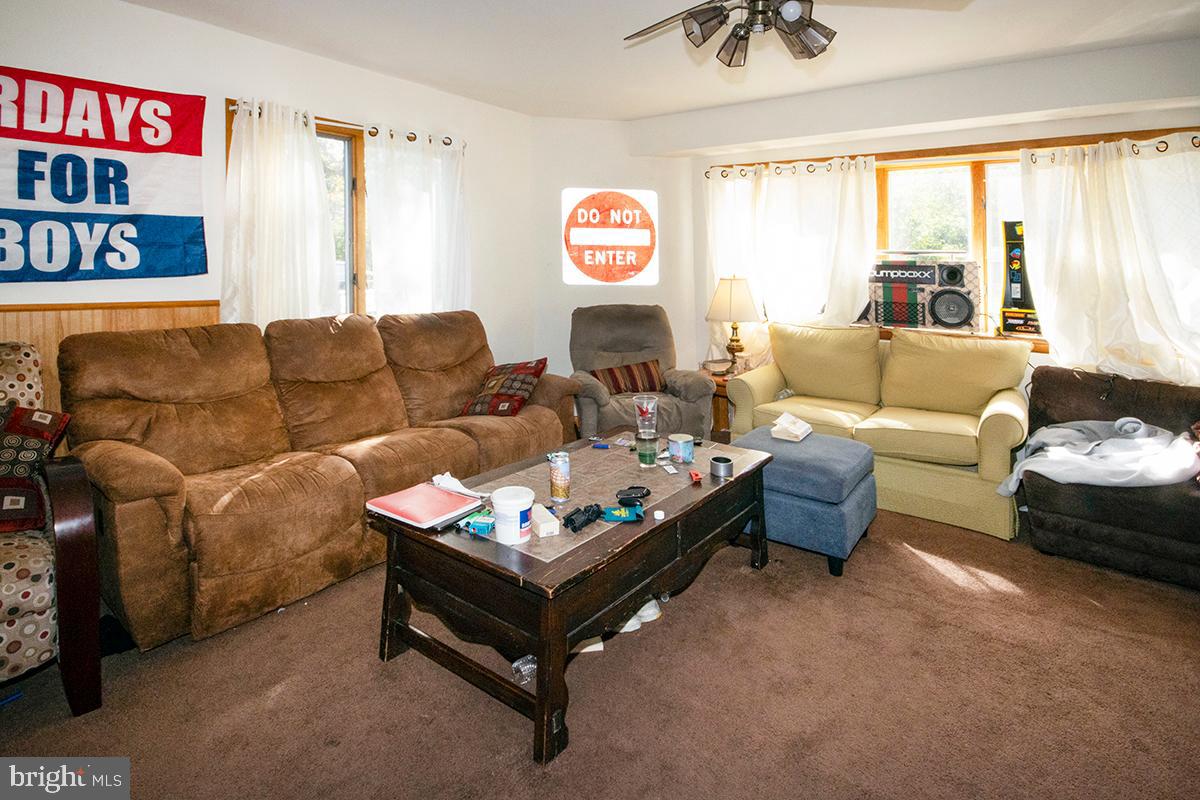 8 Franklin Road Glassboro, NJ 08028 - Photo 32 of 40 a living room with furniture and a large window