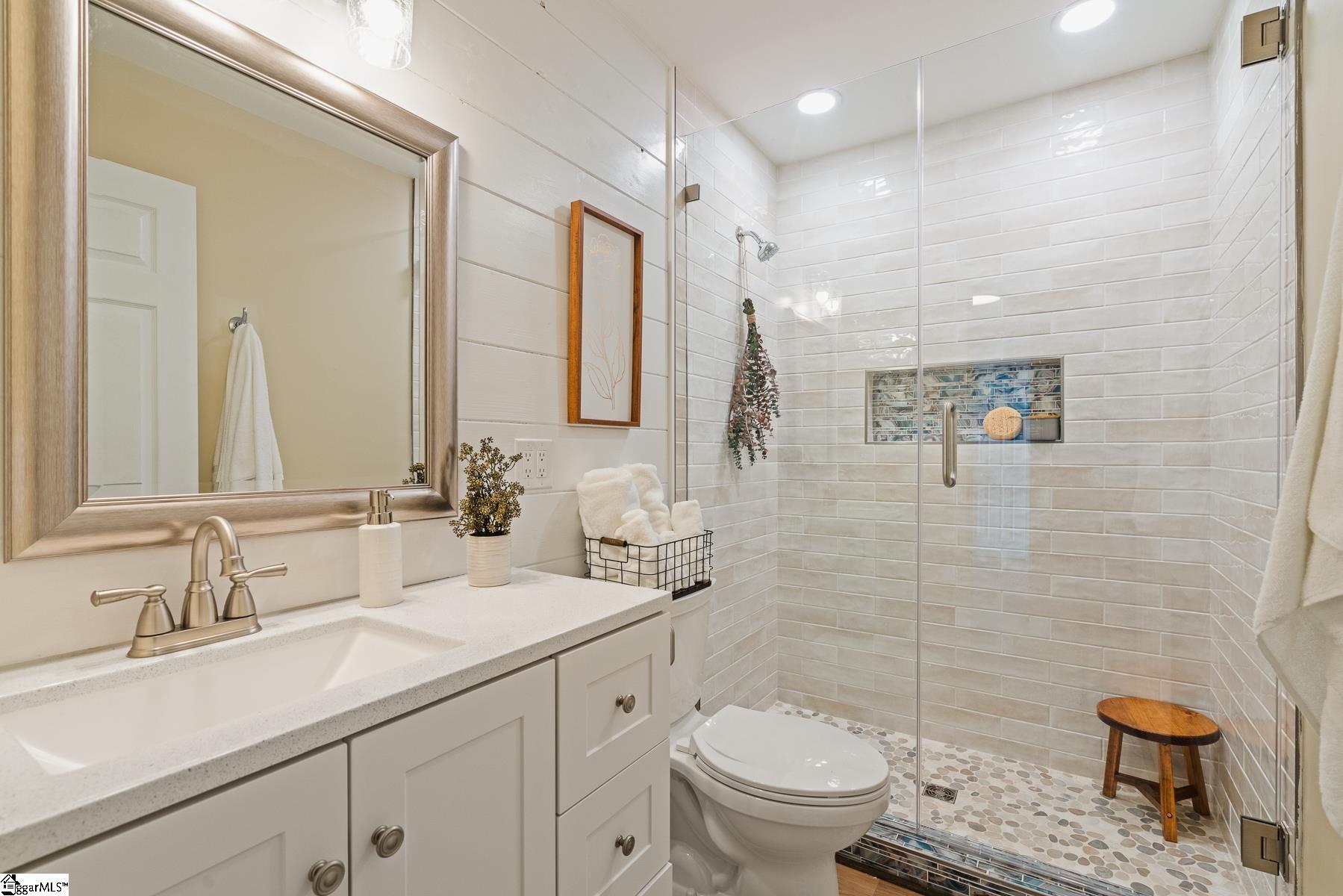 303 Snyder Road Easley, SC 29640 - Photo 16 of 45