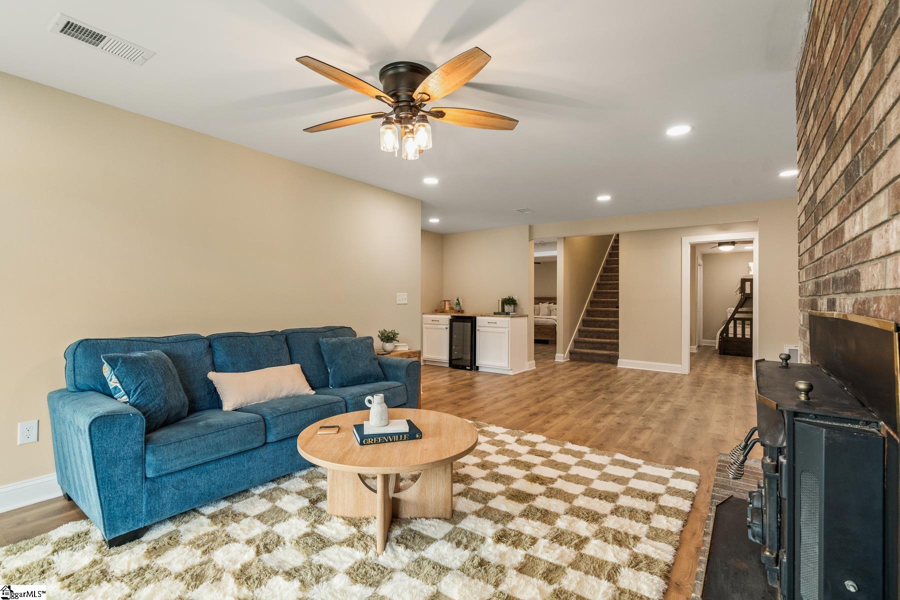 303 Snyder Road Easley, SC 29640 - Photo 26 of 45