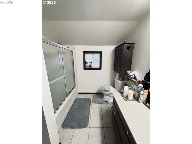 $384,995 | 840 South 1st Street, Cottage Grove, OR 97424