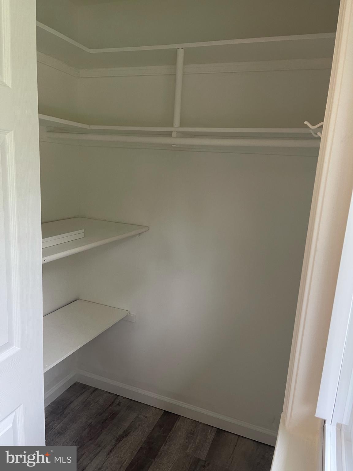 8807 Victoria Road Springfield, VA 22151 - Photo 10 of 90