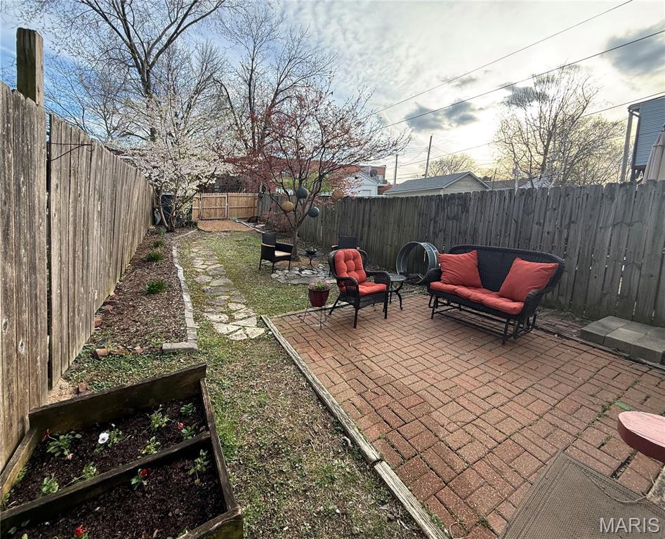 2332 Hickory Street St. Louis, MO 63104 - Photo 15 of 17