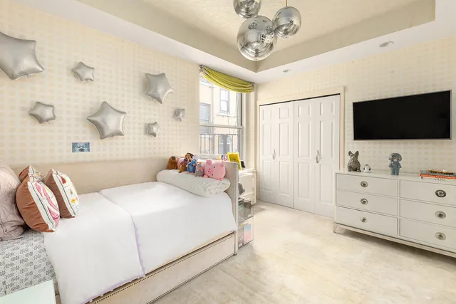 $10,900,000 | 944 Park Avenue, Unit 12 | Upper East Side