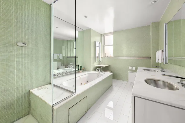 $10,900,000 | 944 Park Avenue, Unit 12 | Upper East Side