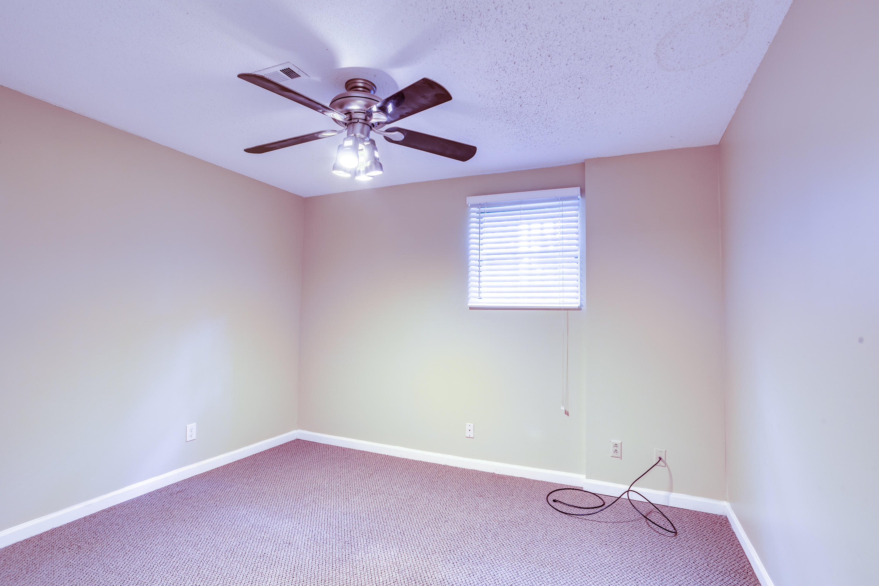 8952 Shallowford Road Knoxville, TN 37923 - Photo 26 of 37 025200728-3-8952ShallowfordRdKnoxvilleTN