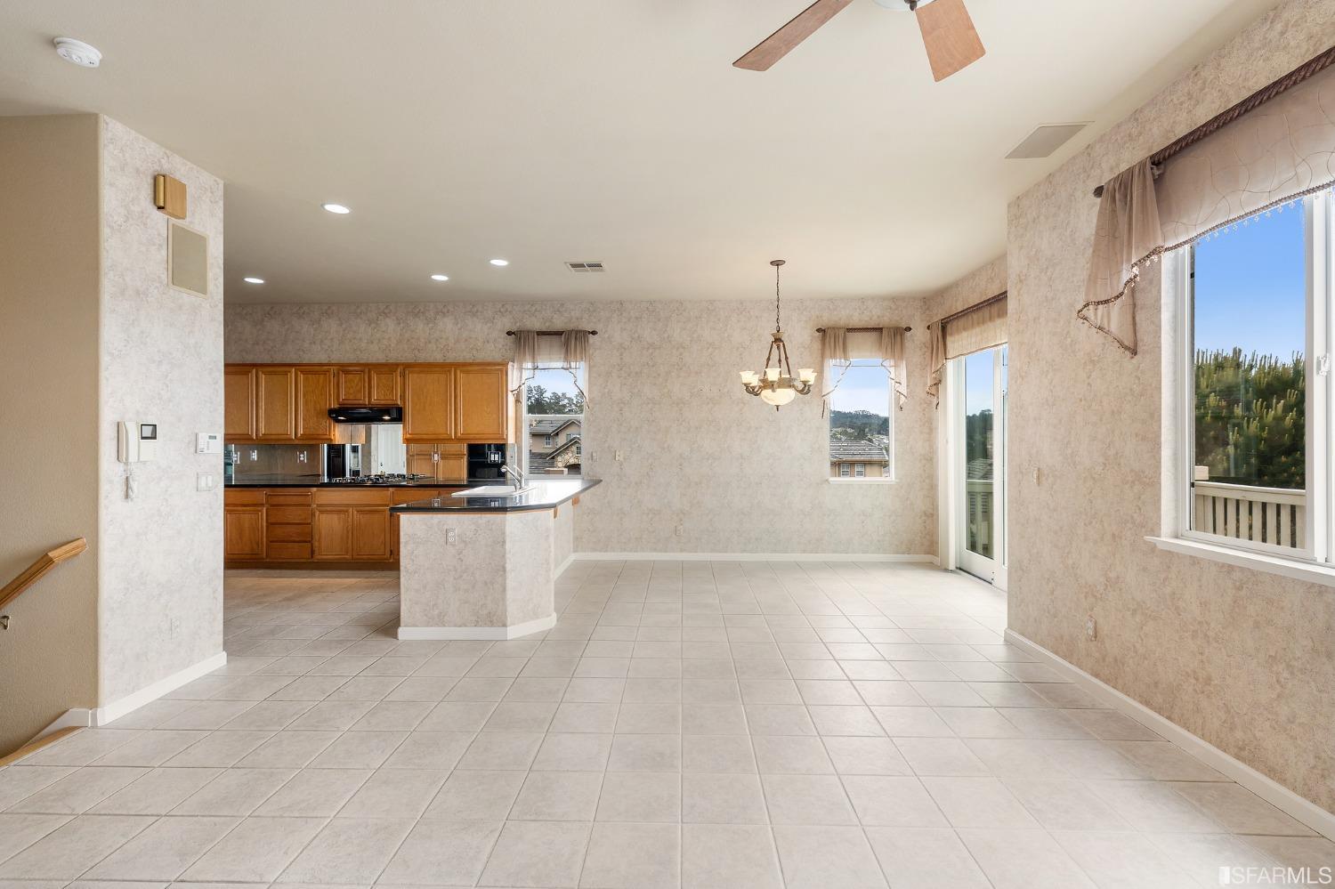 211 Sunset Court Pacifica, CA 94044 - Photo 14 of 84