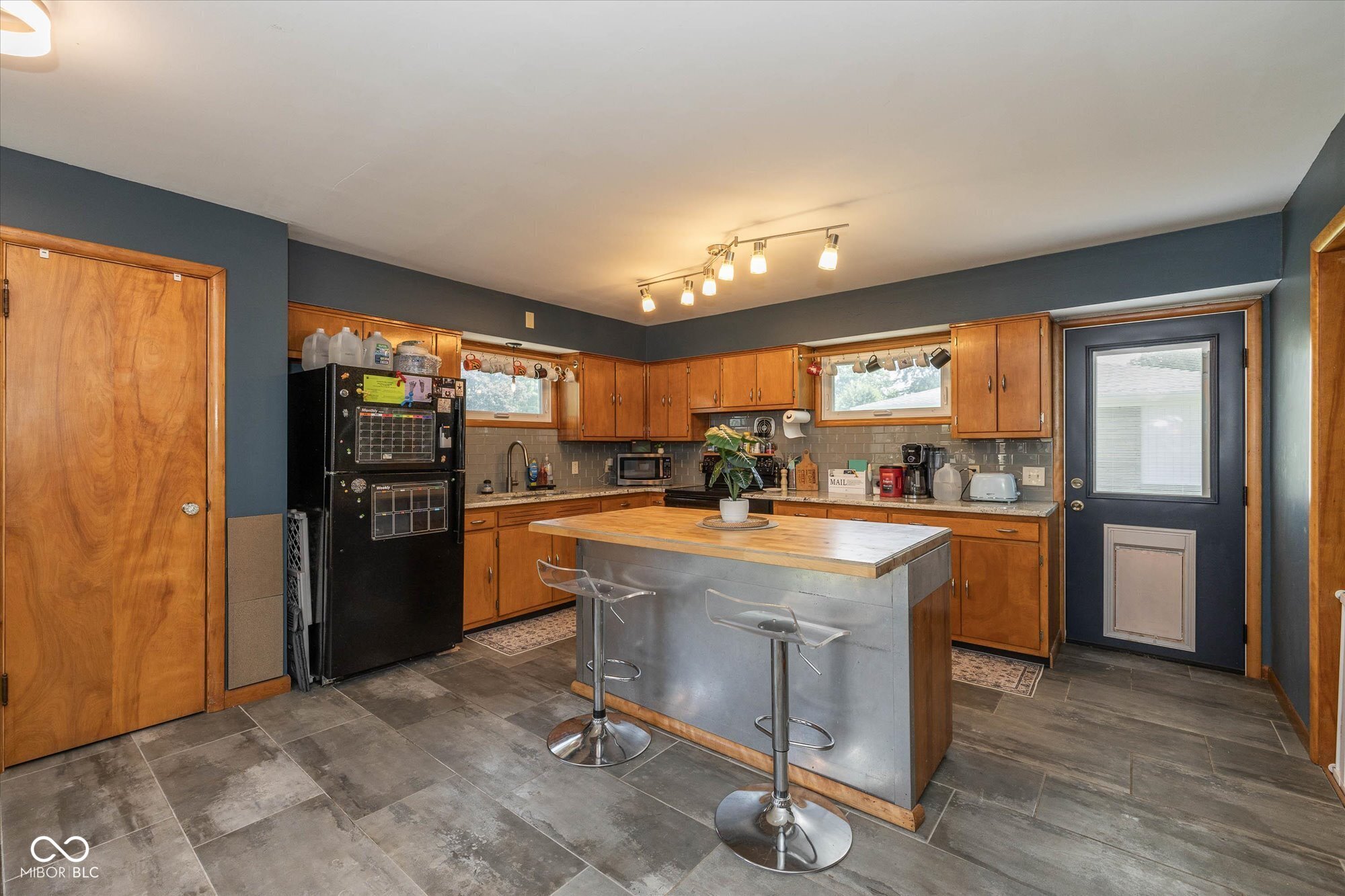3105 East Banta Road Indianapolis, IN 46227 - Photo 5 of 37 Gallery Image 5