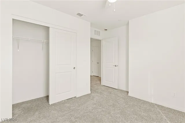 $2,100 | 2764 V. Napoli, Henderson, NV 89044