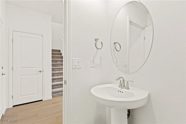 $2,100 | 2764 V. Napoli, Henderson, NV 89044