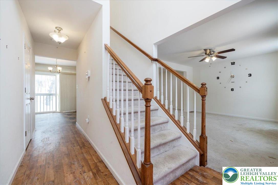 209 Buck Road East Stroudsburg, PA 18302 - Photo 2 of 25