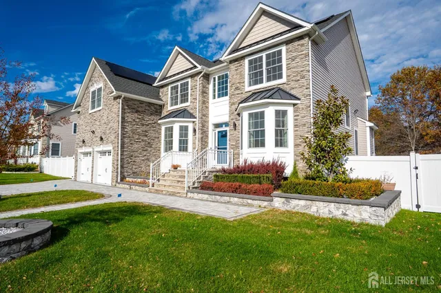 $1,475,000 | 2 Hitching Post Place, Monroe Township, NJ 08831