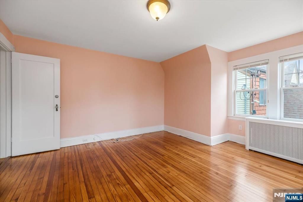 314 Mountain Way Rutherford, NJ 07070 - Photo 17 of 31