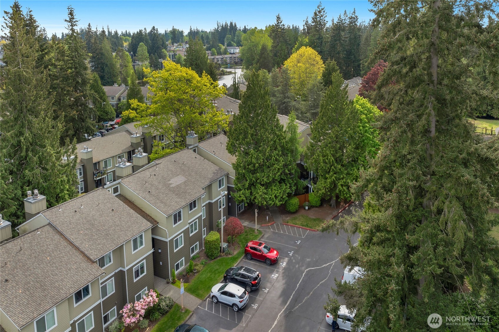 820 Cady Road, Unit A305 Everett, WA 98203 - Photo 33 of 33 an aerial view of a house with garden