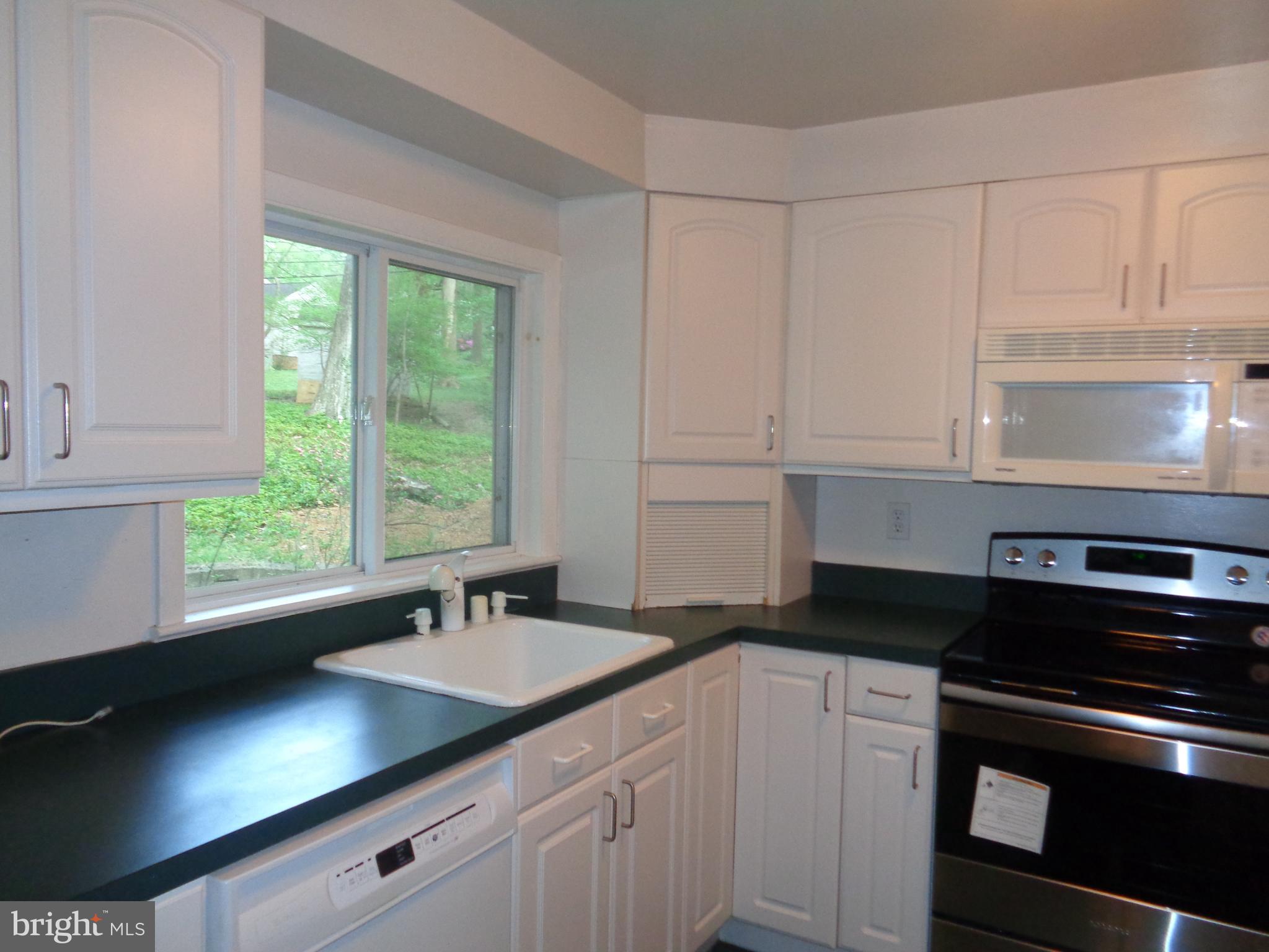 1616 Dogwood Hill Road Towson, MD 21286 - Photo 20 of 55 Updated kitchen and appliances