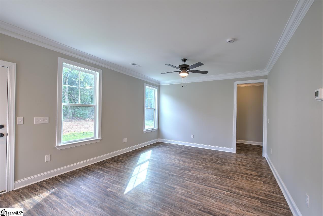 341 Thompson Street Pendleton, SC 29670 - Photo 10 of 36