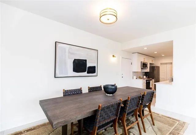 $2,191 | 1960 Spectrum Circle, Unit 1815, Marietta, GA 30067