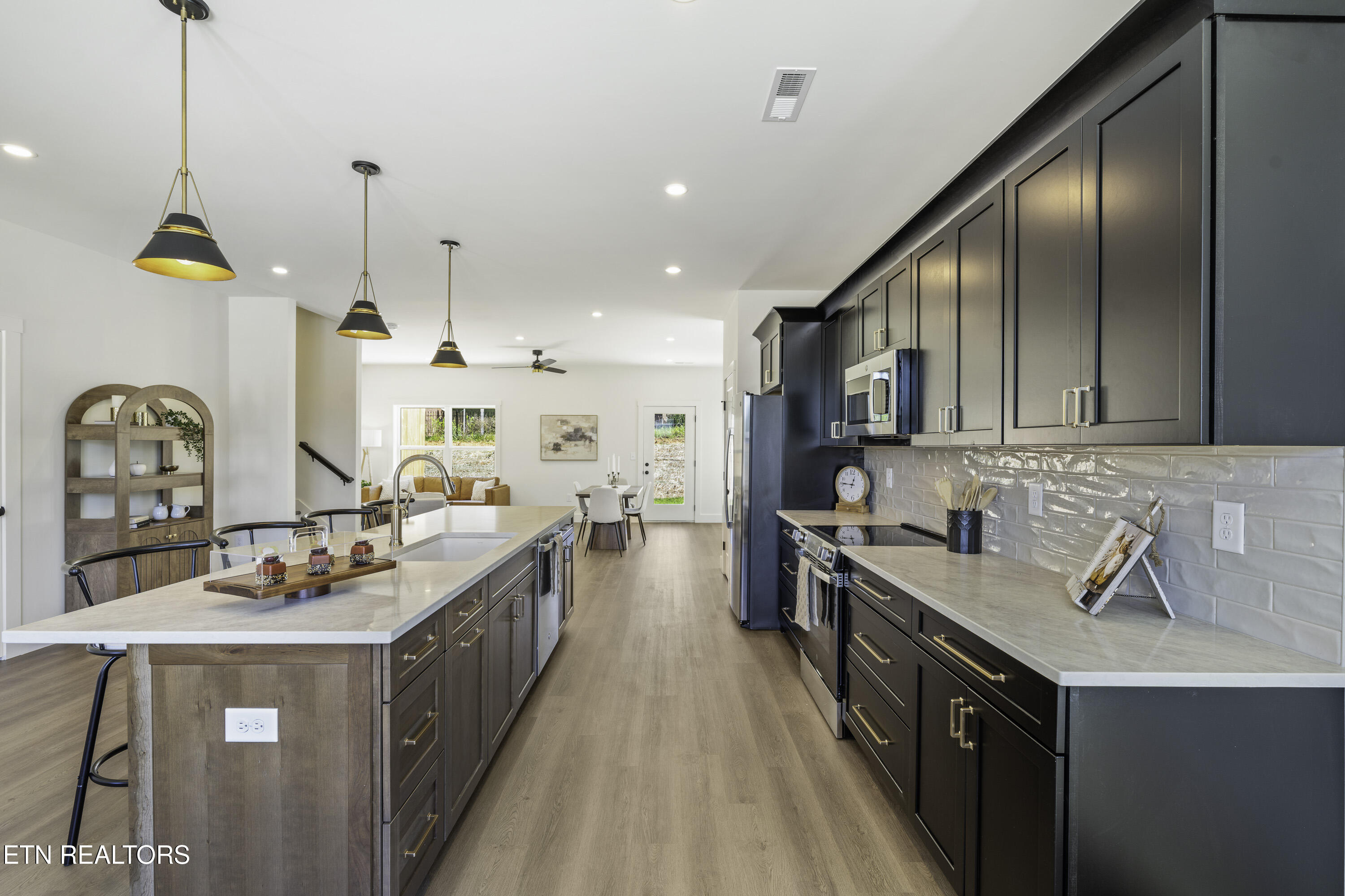 1341 Grace Ridge Drive Sevierville, TN 37862 - Photo 25 of 56 Kitchen