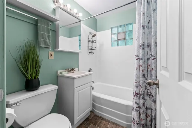 $499,000 | 4403 Paradise Avenue West, University Place, WA 98466