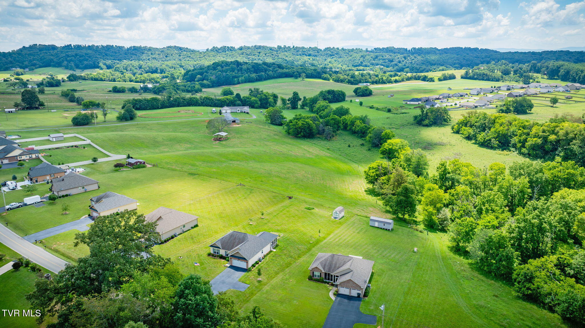 1645 Old Stagecoach Road Jonesborough, TN 37659 - Photo 34 of 38 103