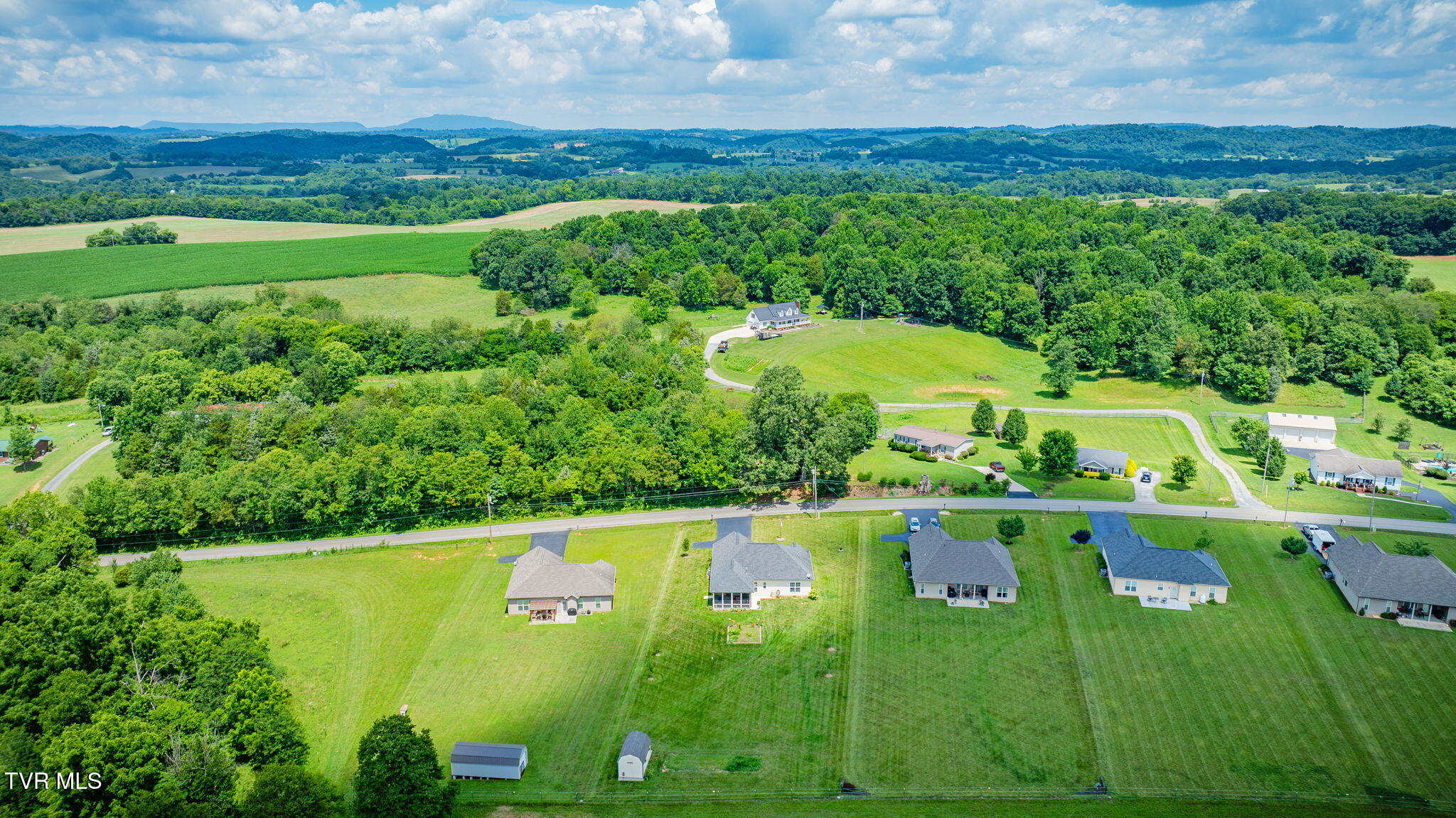 1645 Old Stagecoach Road Jonesborough, TN 37659 - Photo 35 of 38 104