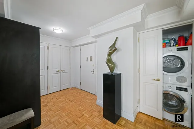 $900,000 | 404 East 76th Street, Unit 3C | Lenox Hill