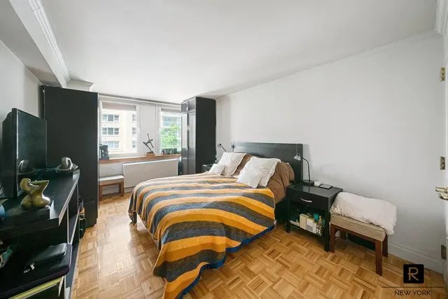 $900,000 | 404 East 76th Street, Unit 3C | Lenox Hill