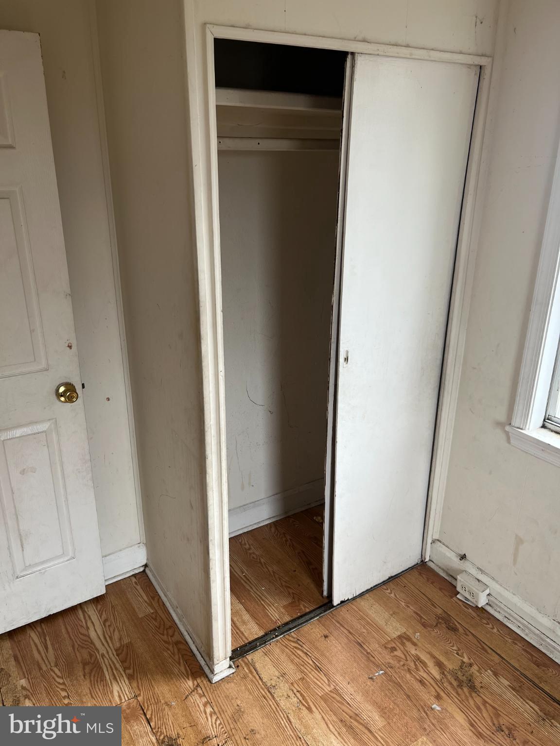 3601 9th Street Baltimore, MD 21225 - Photo 7 of 24 a view of an empty room