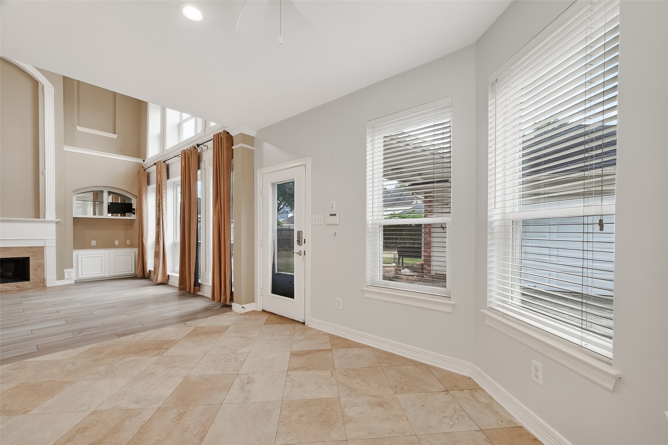 3022 Hidden Mist Court Pearland, TX 77584 - Photo 11 of 31