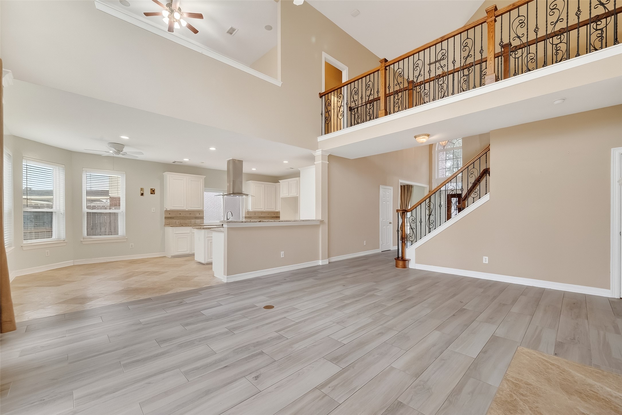 3022 Hidden Mist Court Pearland, TX 77584 - Photo 13 of 31