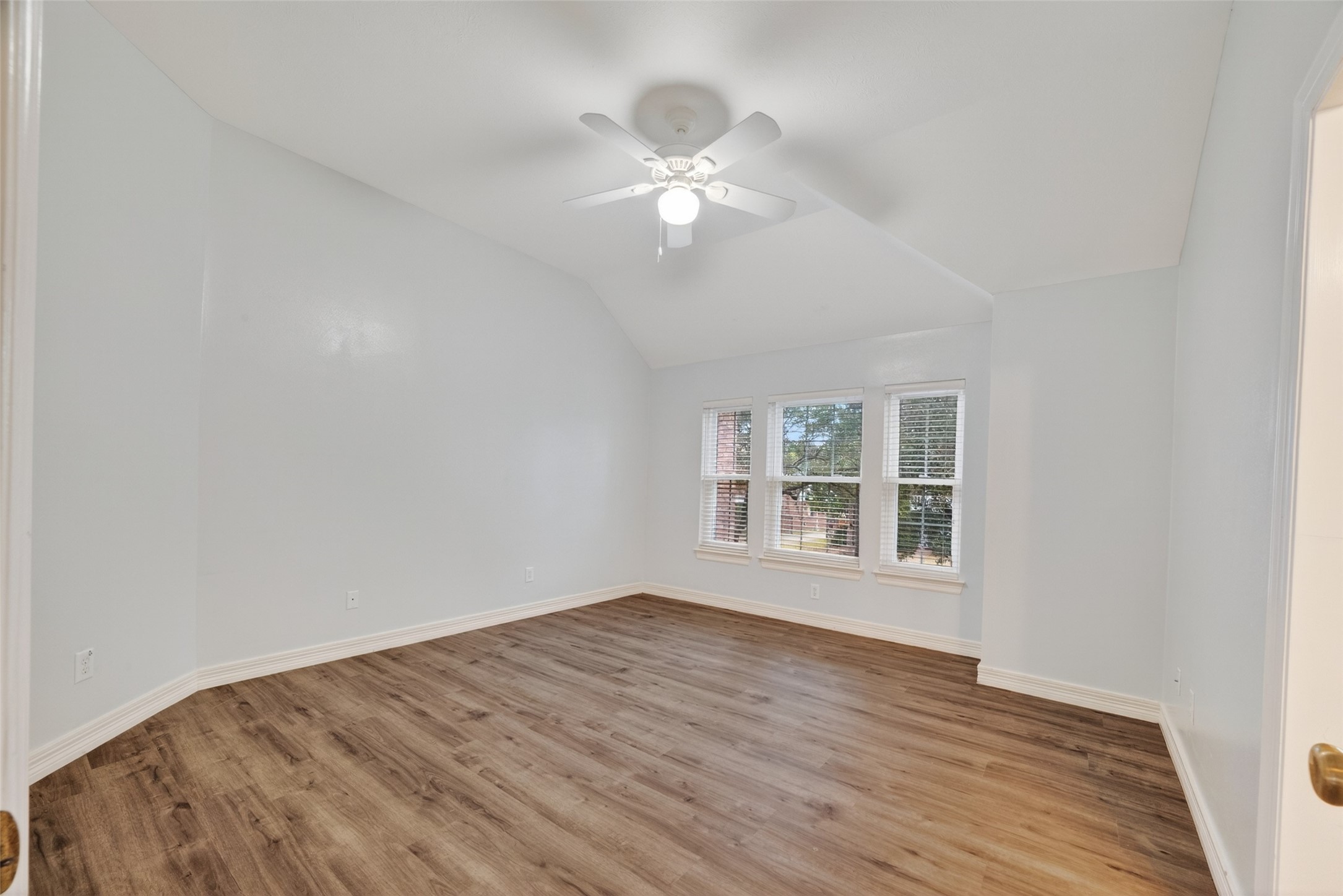 3022 Hidden Mist Court Pearland, TX 77584 - Photo 20 of 31