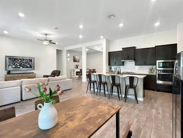 $439,399 | 232 Silver Pass, Kyle, TX 78640