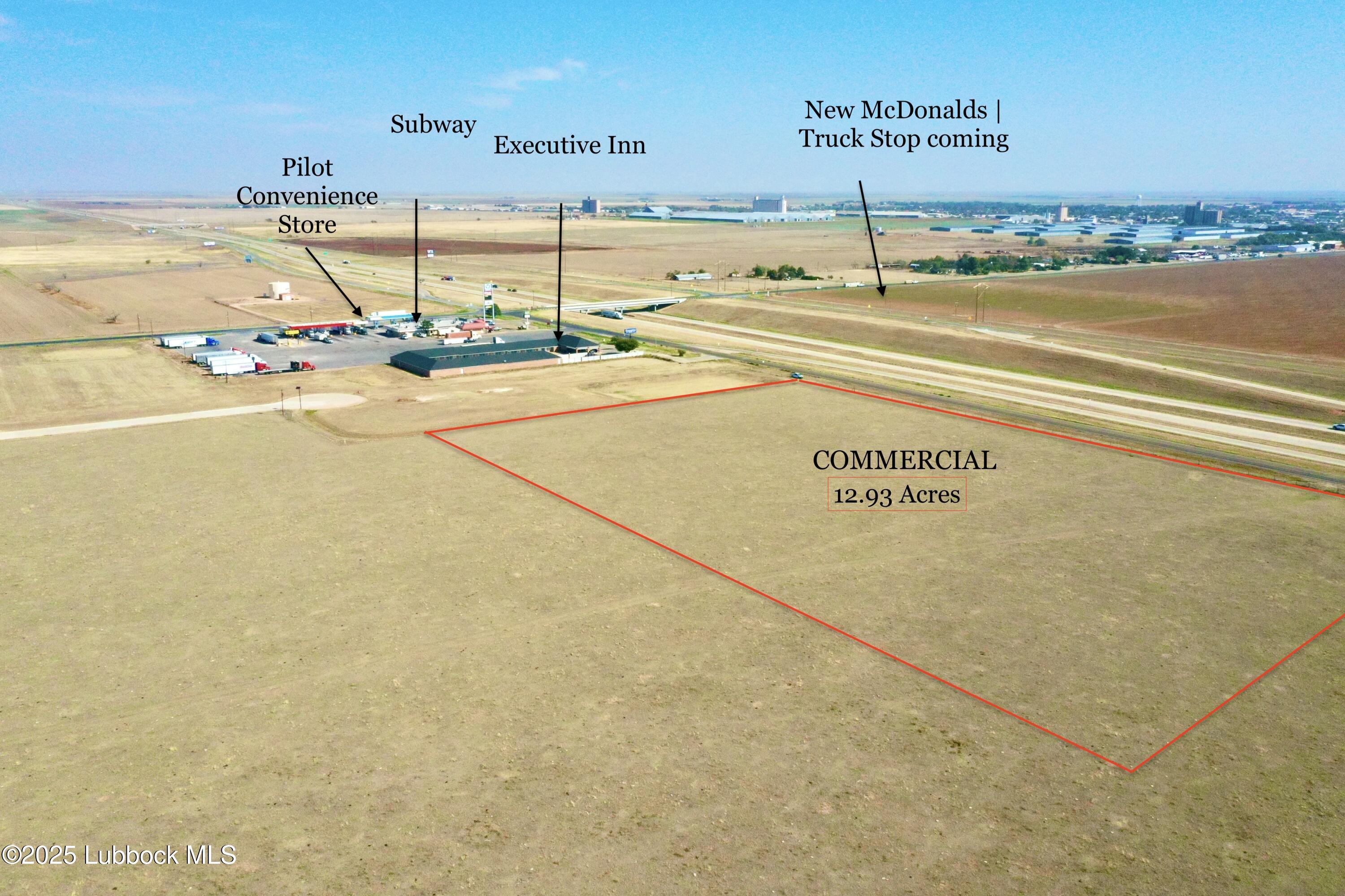 1539 Interstate 27/us Highway Tulia, TX 79088 - Photo 1 of 8 a view of an ocean and beach