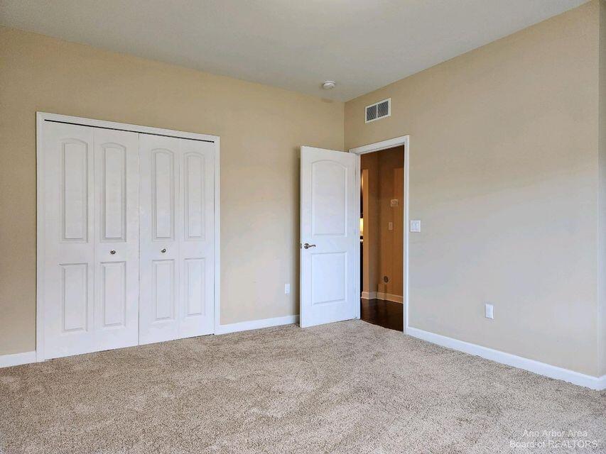 5643 Arbor Chase Drive Ann Arbor, MI 48103 - Photo 16 of 21 5643 15