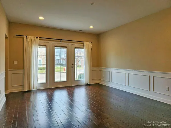 $2,200 | 5643 Arbor Chase Drive, Ann Arbor, MI 48103