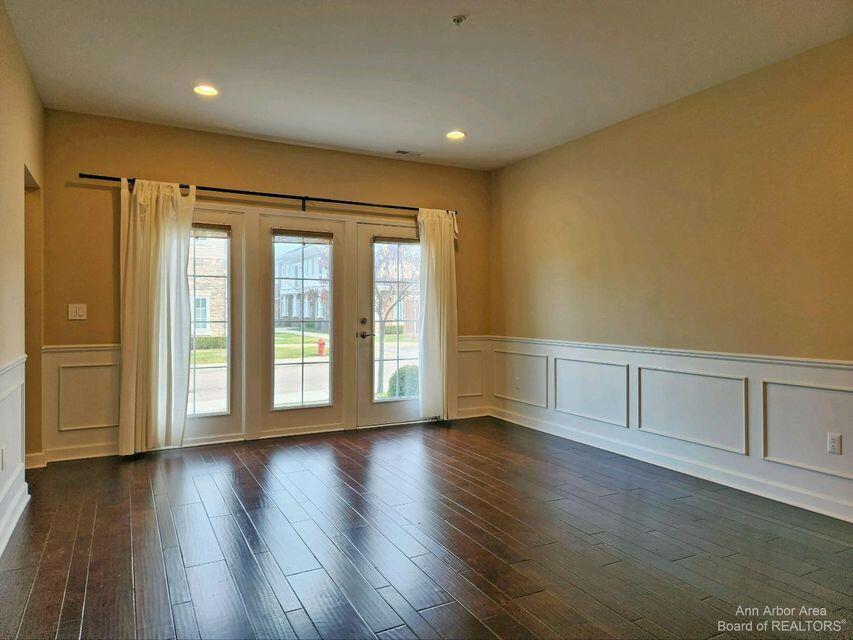 5643 Arbor Chase Drive Ann Arbor, MI 48103 - Photo 5 of 21 5643 4