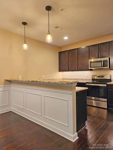 5643 Arbor Chase Drive Ann Arbor, MI 48103 - Photo 8 of 21 5643 7