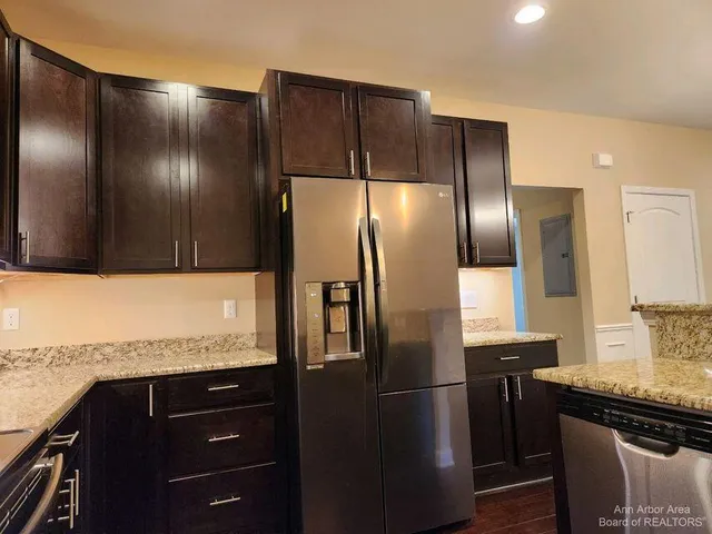 $2,200 | 5643 Arbor Chase Drive, Ann Arbor, MI 48103
