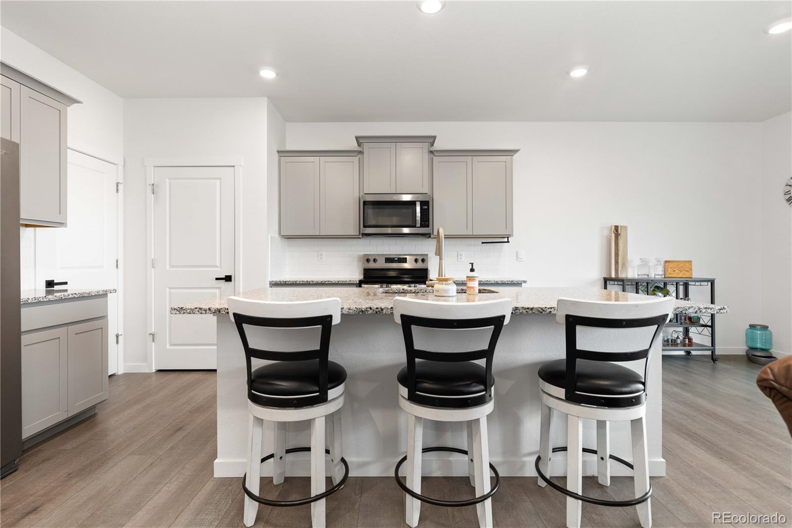 3074 Belleville Ridge Road Elizabeth, CO 80107 - Photo 4 of 38 Gallery Image 4