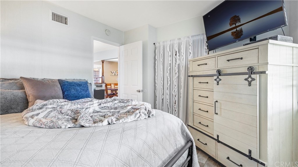 23891 Silverbay Drive Lake Forest, CA 92630 - Photo 18 of 31