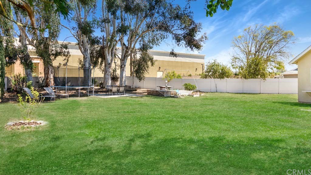 23891 Silverbay Drive Lake Forest, CA 92630 - Photo 4 of 31