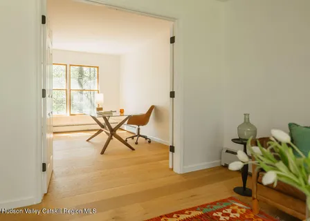 $679,000 | 3 Seymour Drive, Red Hook, NY 12571