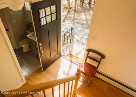 $679,000 | 3 Seymour Drive, Red Hook, NY 12571
