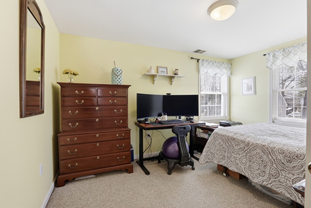 23 Bellmore Road Framingham, MA 01702 - Photo 19 of 37