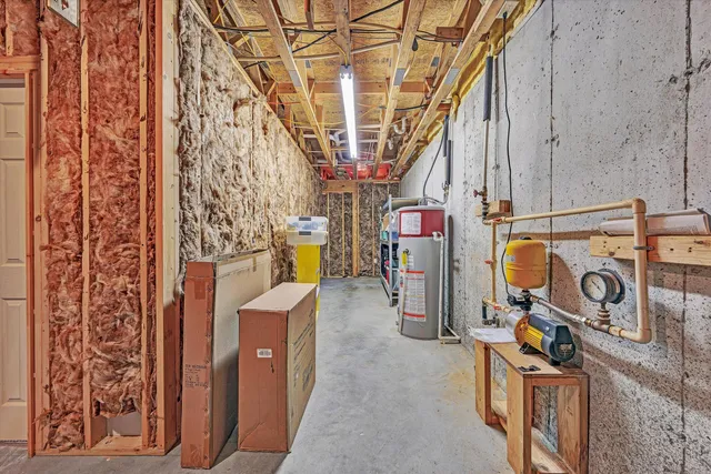 $599,950 | 30 Boulder Point Drive, Hardy, VA 24101