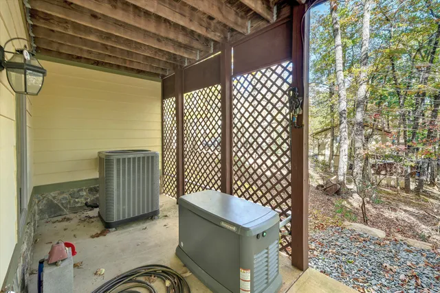 $599,950 | 30 Boulder Point Drive, Hardy, VA 24101