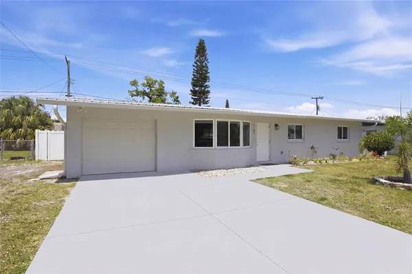 $410,000 | 3106 Oxford Drive West, Bradenton, FL 34205