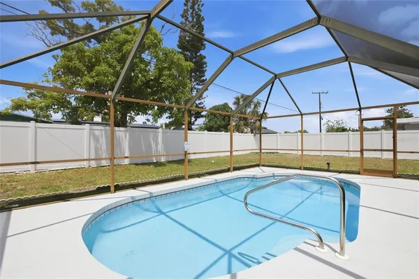 $410,000 | 3106 Oxford Drive West, Bradenton, FL 34205