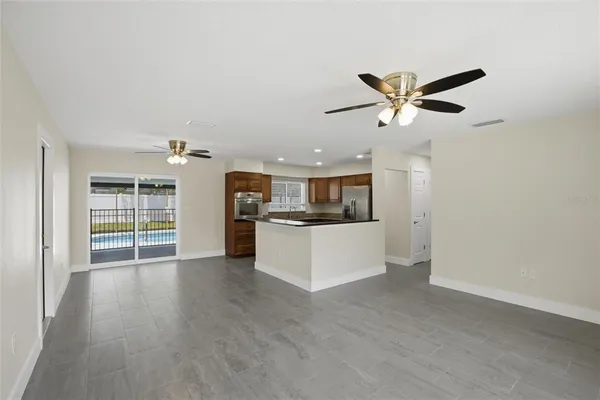 $410,000 | 3106 Oxford Drive West, Bradenton, FL 34205