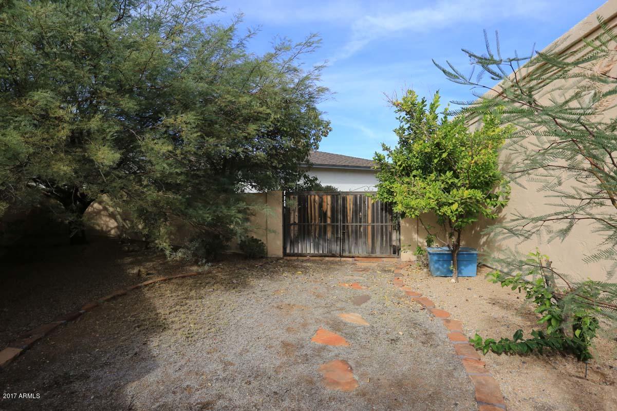 2225 East Mountain View Road Phoenix, AZ 85028 - Photo 34 of 37 Side Yard-Gate